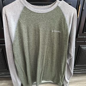 Columbia long sleeve shirt.